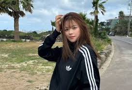 Estrela do K-Pop, Jeongyeon anuncia saída de gravadora