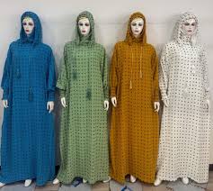 Robe élégante 100% coton plusieurs couleur disponible au Mali