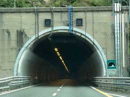 Giovanni Maggio Tunnel (Genova, 1969) | Structurae - a12_giovannimaggiow_cimg3242