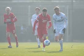 LIVE eredivisie | AZ al vroeg onder druk: eerste kansen van de wedstrijd voor fel Telstar