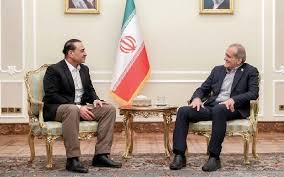 ادعایی جدید درباره پیشنهاد ایران به آمریکا از طریق پاکستان + واکنش منبع مطلع ایرانی