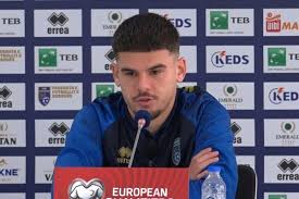 Hajdari responde a Xhaka: Leon y yo hemos elegido de todo corazón jugar para Kosovo.