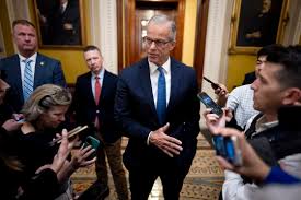 Republicans Defy Trump on Senate Filibuster