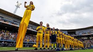 Savannah Bananas: Baseball's Wildest Show! How to Watch the SOLD OUT Games! - Imagen principal del artículo