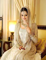 Traditional-Pakistani-Bridal-Wear-2016