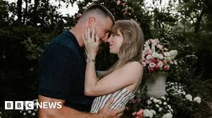 Taylor Swift verlobt sich mit Travis Kelce: Alle Details zum Verlobungsring!