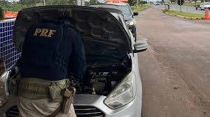 PRF recupera veículo clonado na BR-040, em Luziânia/GO — Polícia Rodoviária Federal