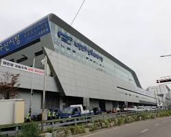 서울 동작구 노량진 수산시장 외관, AI로 생성