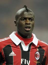 According to Teleducato, Milan striker M&#39;Baye Niang could replace his compatriot Jonathan Biabiany... 0 Comment / December 8, 2013, 12:26 PM - Niang-AC-Milan-FUT-gold-bargain