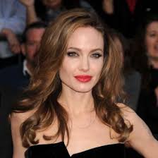 (BANG) - Angelina Jolies Tante <b>Debbie Martin</b> ist an Brustkrebs verstorben. - 9b2833158adcac49499bc103475b740e22ed1067-L36