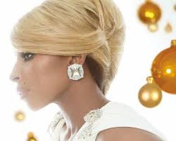 Watch the video premiere for Mary J. Blige – Have Yourself A Merry Little Christmas from the album &#39;A Mary Christmas&#39;. The album features Blige&#39;s soulful ... - mary-j-bligee28093have-yourself-a-merry-little-christmas