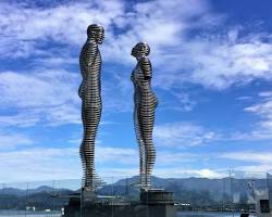 Image of تمثال علي ونينو في باتومي