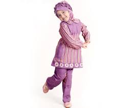 Hasil gambar untuk anak kecil dengan hijab ungu