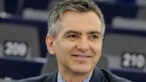MEP Simon Busuttil has confirmed he will stand for election for deputy leader of the Nationalist Party. He is the first to have announced his candidature. - 04f5c8afc8e206ab0c46394342d389be3680119032-1351938169-5094f079-620x348