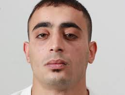 Yosef Ahmad Hussain Naem Al-Kassab, der er sigtet for drabs-forsøg, flygtede fredag fra retsbygningen på Blegdamsvej på Nørrebro i København. - 4904324-yosef-ahmad-hussain-naem-al-kassab