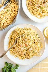 Spaghetti with Canned Clams Recipe - Ready in 15 Minutes ...