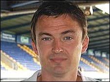 Paul Heckingbottom. Heckingbottom was solid in defence and also got on the ... - _46731873__46509700_hecks-1
