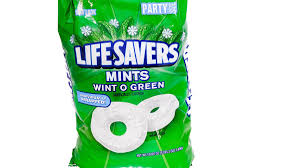 Why Do Wint-O-Green Life Savers Spark in the Dark? | HowStuffWorks