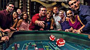 Casino Etiquette: How to Fit in at the Craps Table