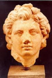 Efestione, l&#39;amico più caro di Alessandro ed il suo compagno più fidato nella grande spedizione Testa di Alessandro Magno all&#39;età di 35 anni (321 a.C.) - Alessandr2