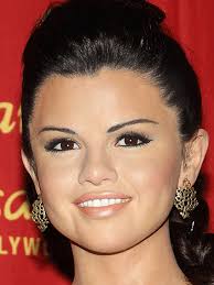 The sculptors have even included La Gomez&#39;s roman numerals tattoo on her shoulder blade. Someone give &#39;em a biscuit for extra effort. Selena Gomez - 201213-selenawax2