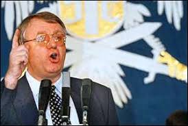Vojislav Seselj: Milosevic&#39;s hard-line ally. Mr Seselj once branded Mr Milosevic a traitor - _316198_seselj300