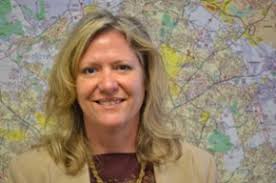 Sharon Roberts, an award-winning newspaper reporter and an experienced editor, has been named editor of The Mecklenburg Times by Liz Irwin, publisher of The ... - Sharon-RobertsWEB-290x192