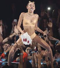 Miley Cyrus MTV 2013