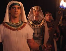 Resultado de imagem para A praga das trevas apanhou Faraó de surpresa