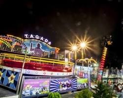 인천 월미도 테마파크 관람차 야경, AI로 생성