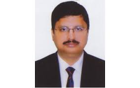 Pinak Chakraborty has recently joined State Bank of India as the country ... - 2011-12-01__bs05