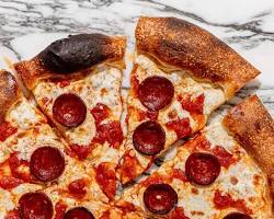 Изображение: Pepperoni pizza