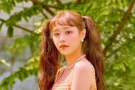 Blockberry Creative expels Chuu from girl group Loona, accuses her of 
verbally abusing staff