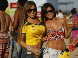 Resultado de imagem para chicas hermosas fútbol colombia