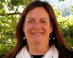 Marie Mullen, B.A., M.Ed., is principal of Salt Spring Elementary School and was co-teaching during the WATERDROPS project. The deep and multi-dimensional ... - 8234417_orig