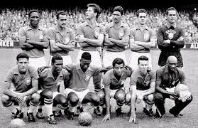 Resultado de imagem para foto da seleção brasileira de 1958