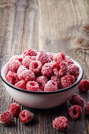 How to Freeze Raspberries + Frozen Raspberry Recipes