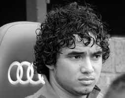 Rafael da Silva 21 Defender Manchester United. On arriving in Manchester in 2008, Rafael and his brother Fabio embarked on a quiet ascent that has seen both ... - 1000w