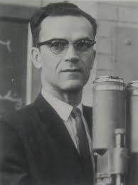 Professor Richard Bayer, P.E. in 1966 - IMG_5410a
