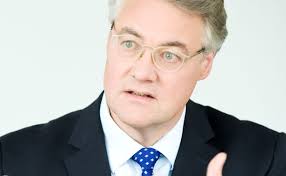 Deutsche-Bank-Stratege <b>Ulrich Stephan</b> &quot;Das Aufwärtspotenzial für den <b>...</b> - 1367494229.stephan_ulrich_deutsche_bank