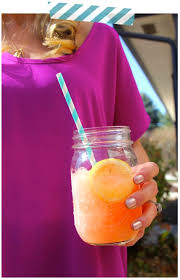 the perfect sunny day drink - hugs & punches | Summer drinks ...