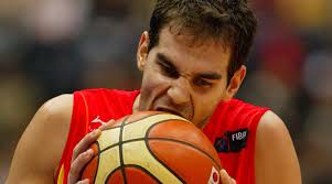 Jose Calderon just became a little more untradeable. This guy can&#39;t catch a break, when he&#39;s not being shoved in a trade to any team that&#39;ll take him, ... - josecalderoneaetingball