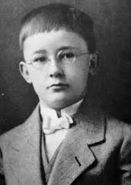 ... the schoolmaster Gebhard Himmler (first son: Gebhard, third son: Ernst).