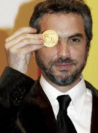 He was born Alfonso Cuarón Orozco on November 28, 1961 in Mexico City. He studied Philosophy at the National Autonomous University of Mexico as well as ... - alfonso_cuaron