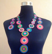 Resultado de imagen de hama beads collares