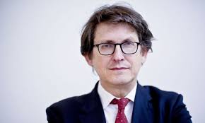 &#39;All sorts of people around the world are questioning what America is doing,&#39; Alan Rusbridger told an audience in New York. Photograph: Sarah Lee - Alan-Rusbridger-Guardian--010