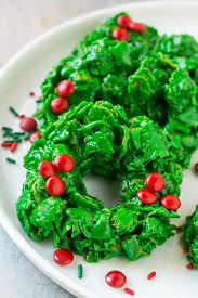 Christmas Wreath Cookies - Dinner at the Zoo