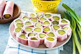 Ham Pickle Roll Ups + VIDEO - Julie's Eats & Treats ®