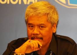 ID, JAKARTA – Inisiator Komite Penyelamat Sepak Bola Indonesia (KPSI) yang juga Ketua Forum Pengprov PSSI, Dwi Irianto, mengatakan KSPI akan segera ... - dwi-irianto-_111229123834-450