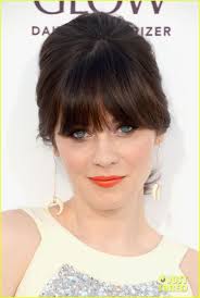About this photo set: Zooey Deschanel keeps it cute at the 2012 Billboard Music Awards held at the MGM Grand Garden Arena on Sunday (May 20) in Las Vegas, ... - zooey-deschanel-billboard-awards-2012-04